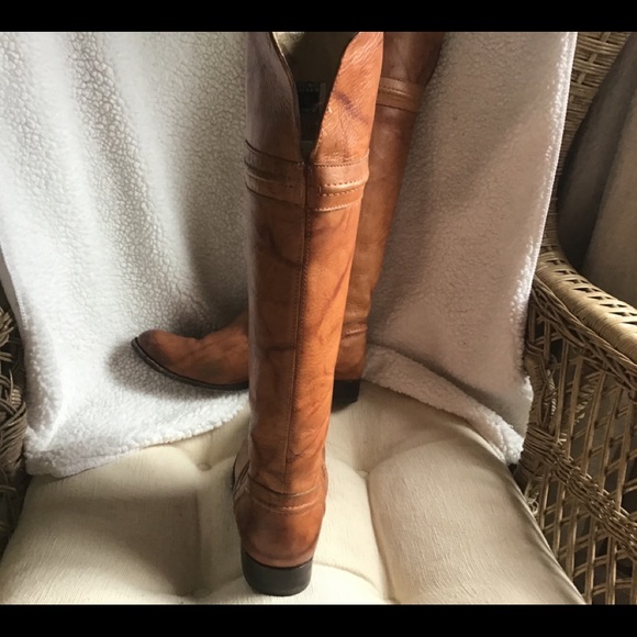 Women’s Frye boots.. - Picture 3 of 5